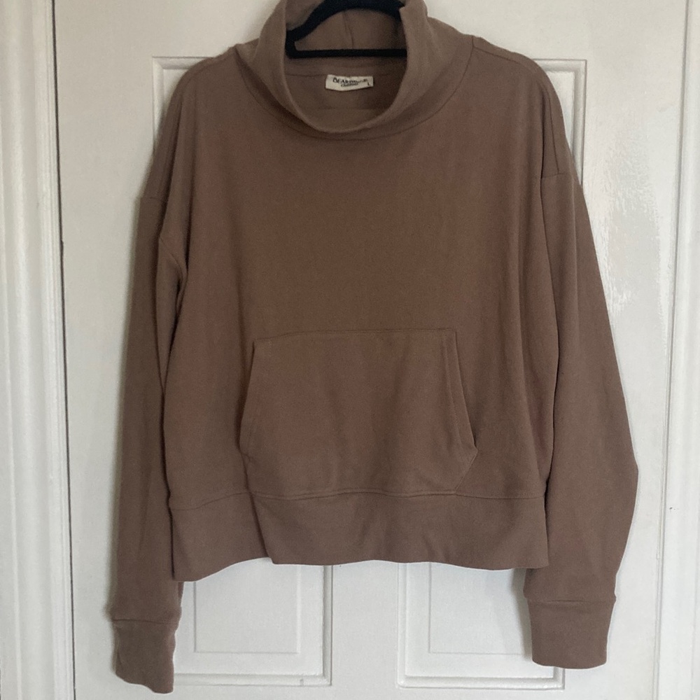Bearpaw mockneck sweater size L